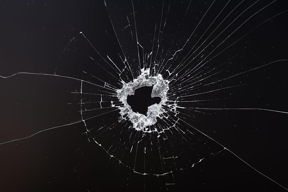 Spaccata in una tabaccheria di Ravina: fermati due uomini, refurtiva recuperata