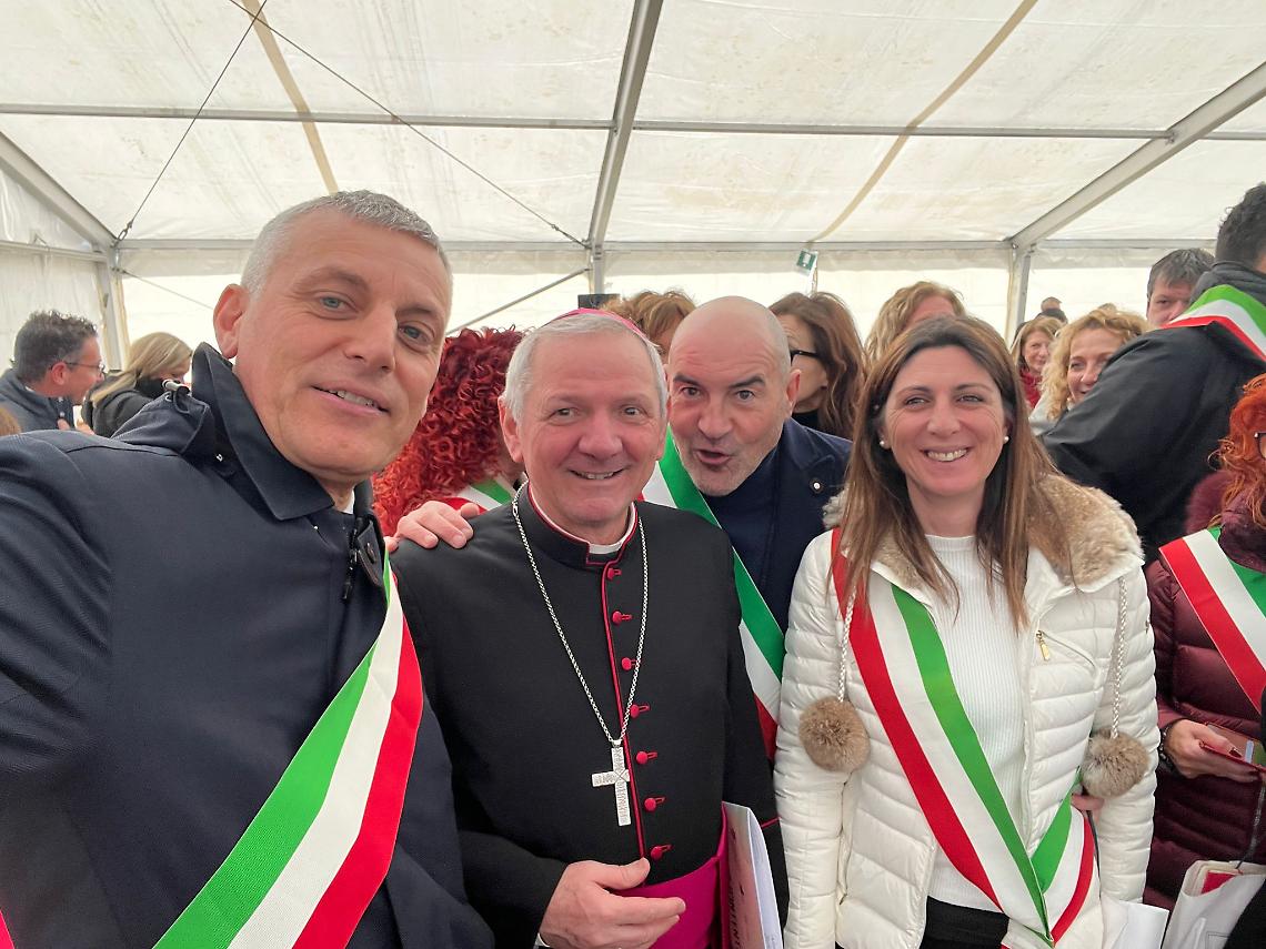 Sindaco Tribano Massimo Cavazzana - Vescovo Diocesi Padova Claudio Cipolla - Sindaco San Pietro Viminario Federico Curzio - Sindaco Anguillara Veneta Ale