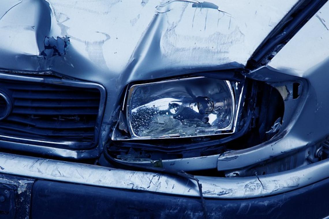 macchina incidente