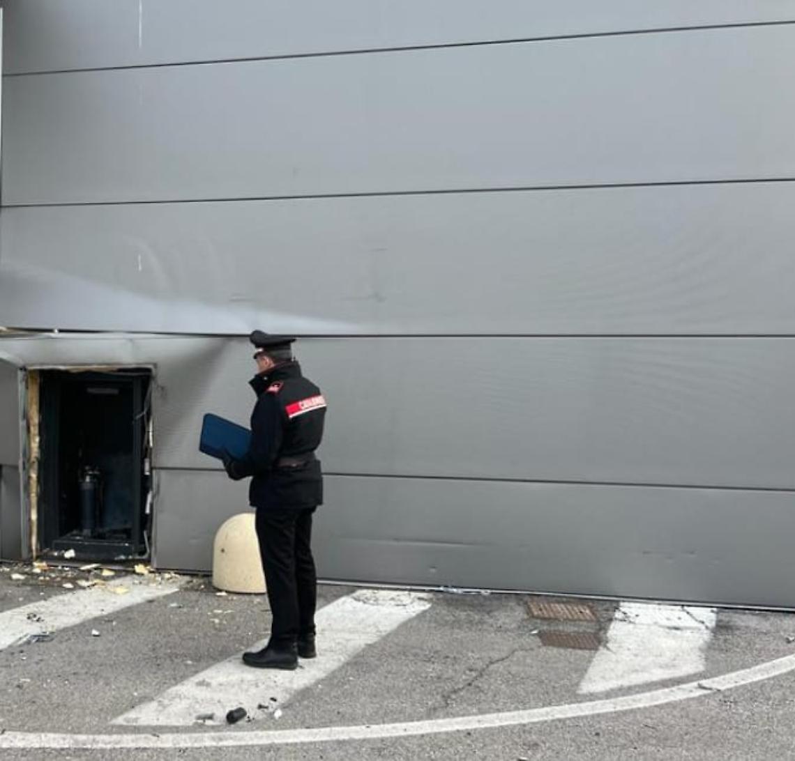 esplosione sportello Mega Oderzo 2