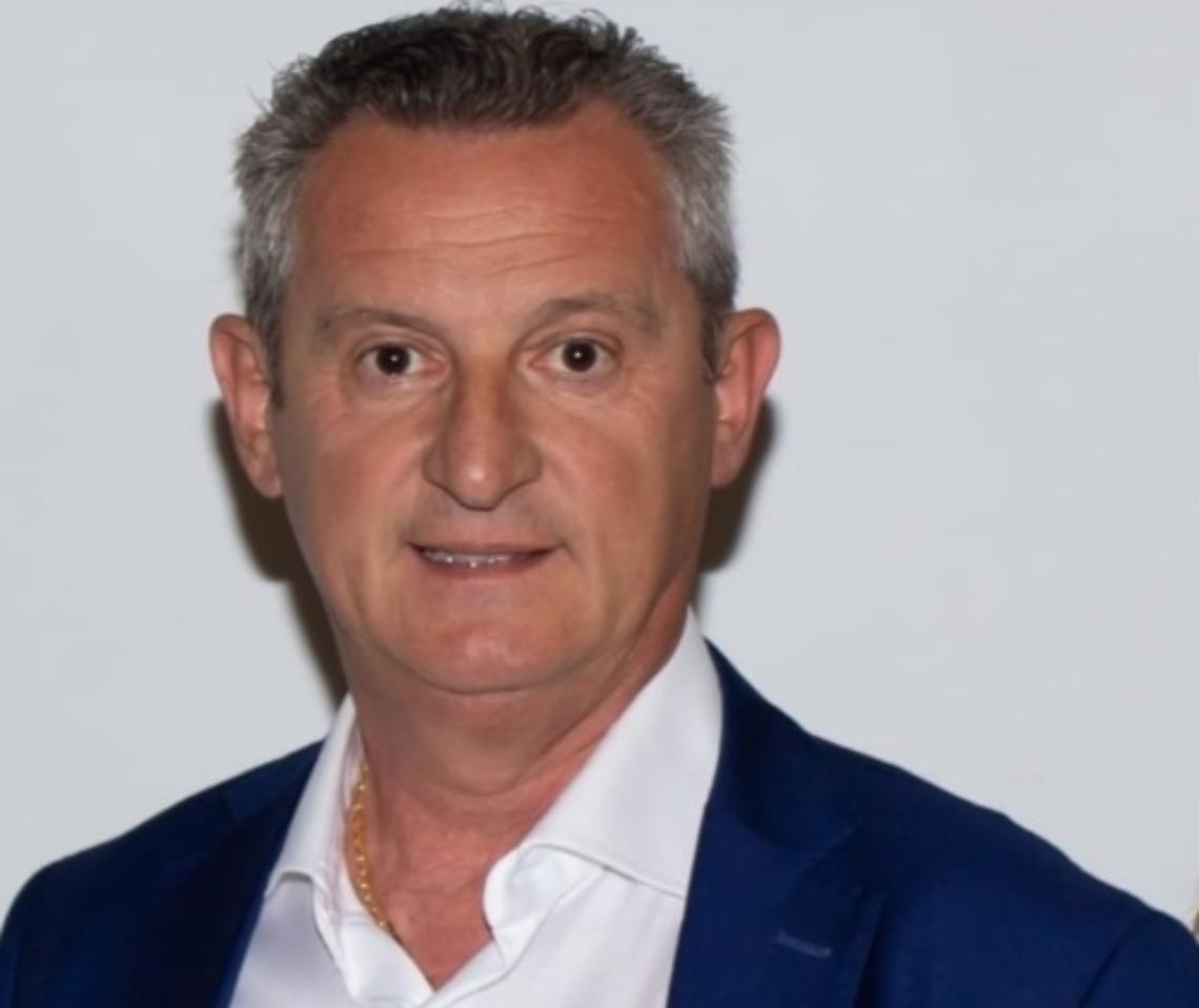 Roberto Luppi(1)