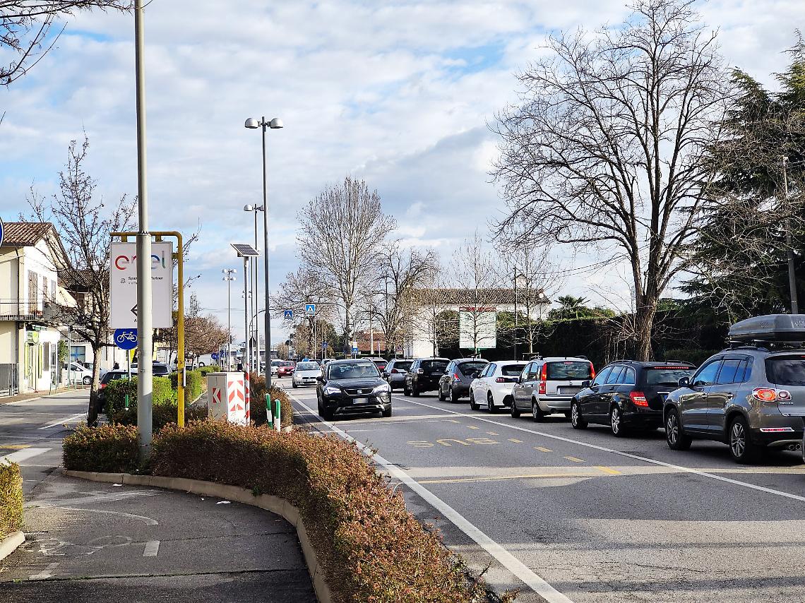 traffico_via_roma_G-1