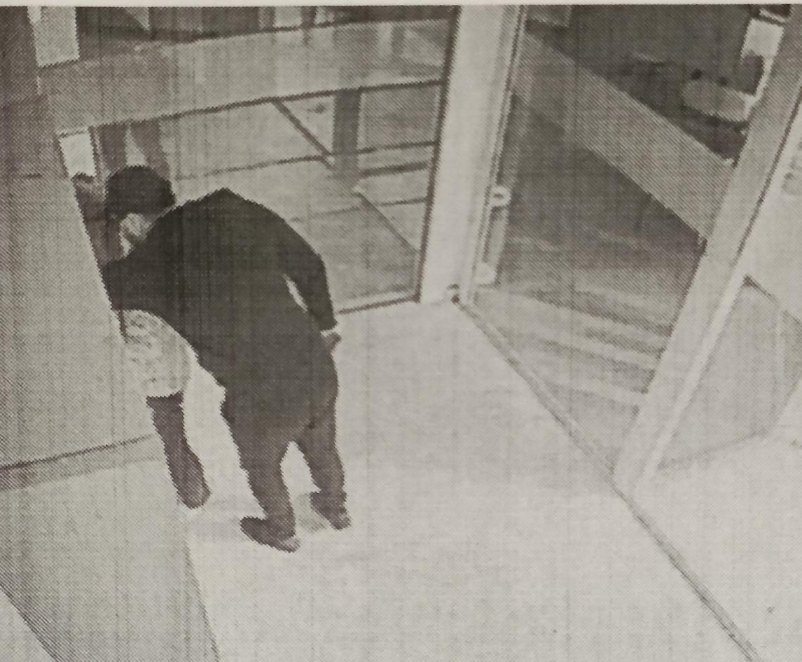 Foto fermato Bancomat