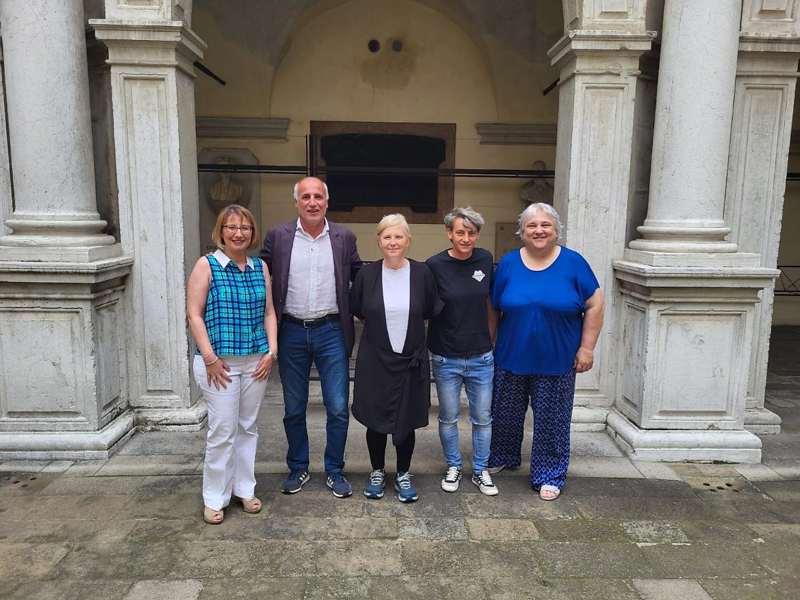 ragazze al pallone