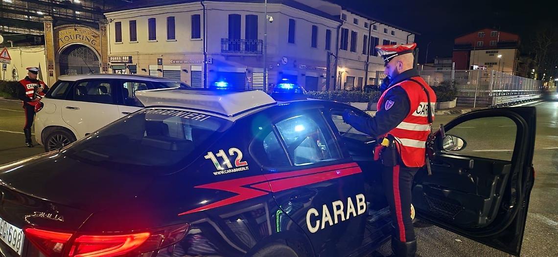 stazione autobus carabinieri