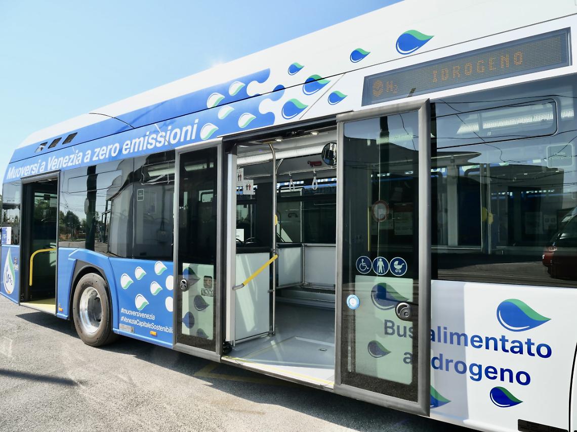 Venezia autobus idrogeno (1)