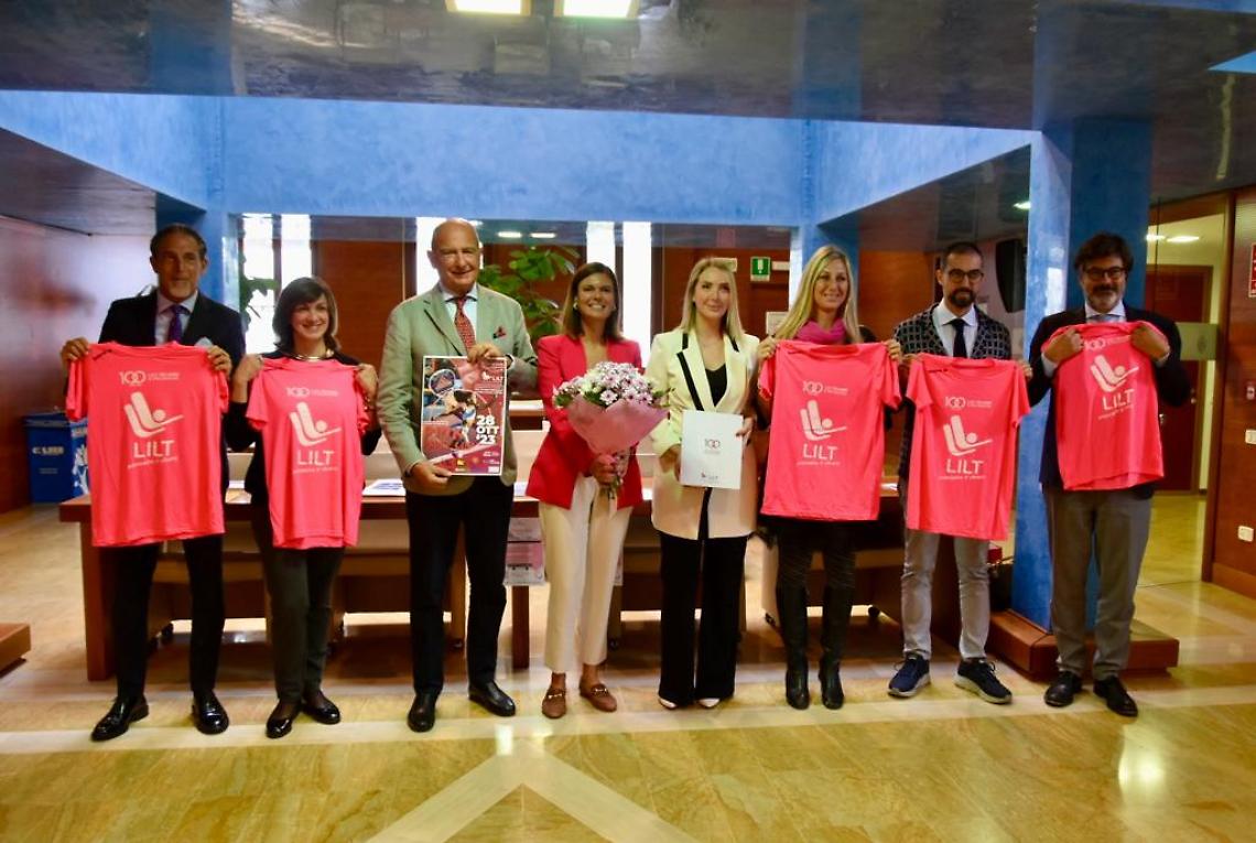 Pink padel cup 4 Lilt