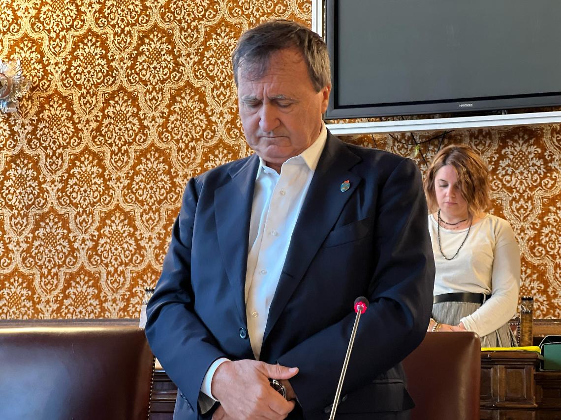 consiglio comunale Ve minuto silenzio (1)