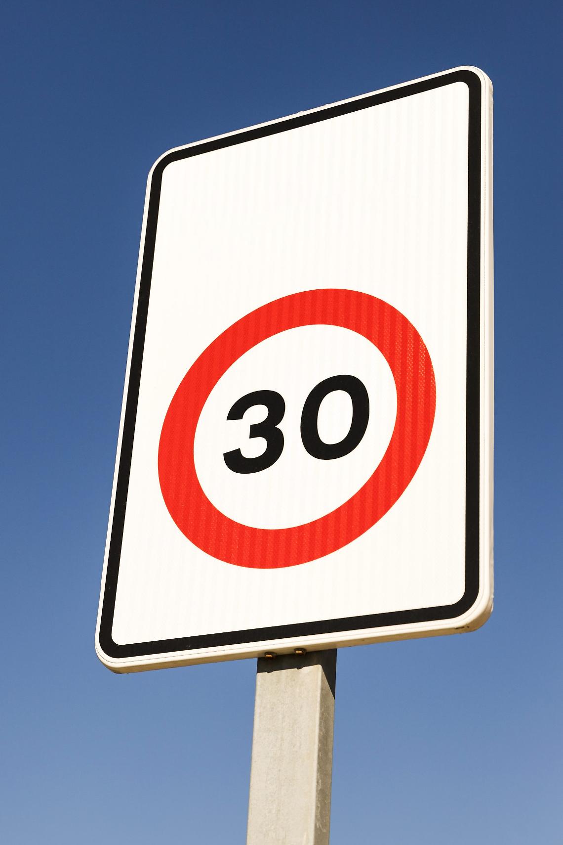 limite velocità 30