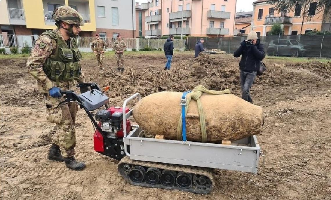 Foto_disinnesco_bomba_Parona_28_dicembre_2023
