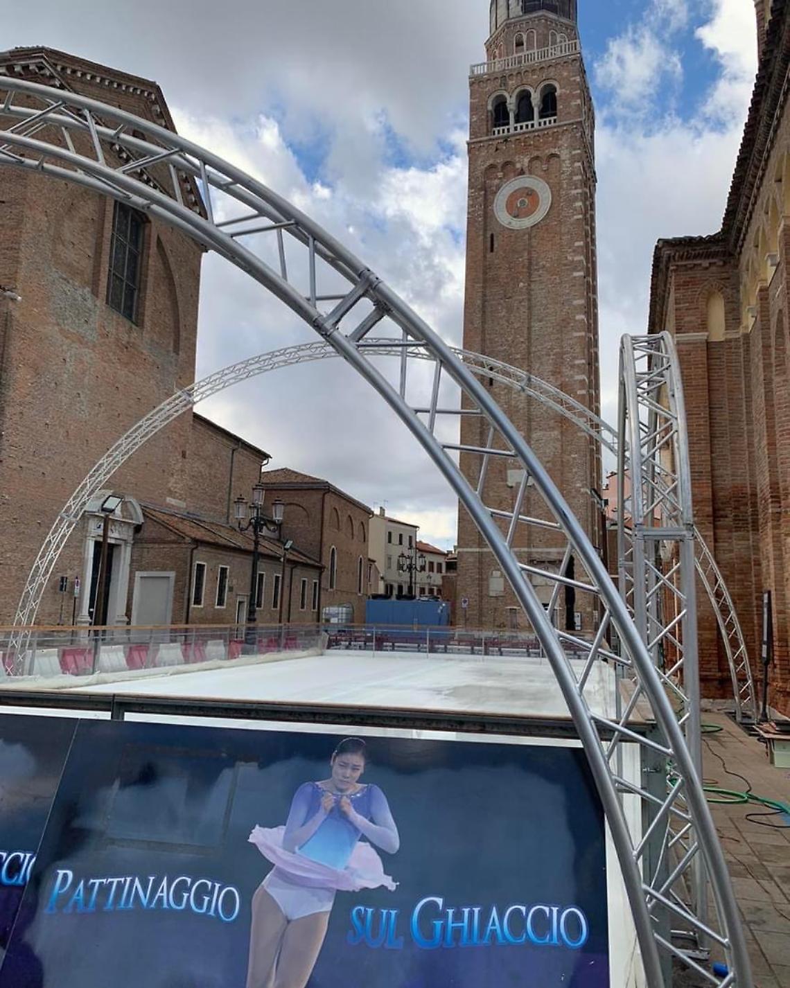 chioggia EVENTI NATALE PISTA DI PATTINAGGIO LAVORI IN CORSO