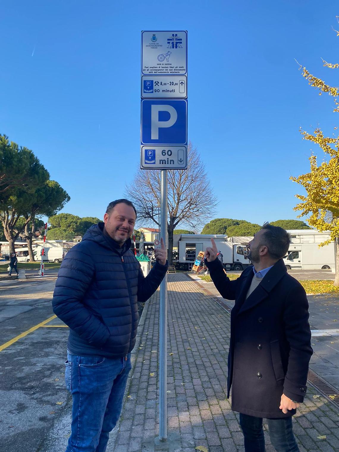 PAG. 13 APERTURA MONTEGROTTO PARCHEGGIO DI CORTESIA ANIMALI 0K