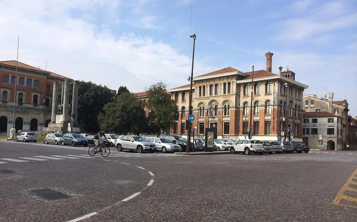piazza_vittoria