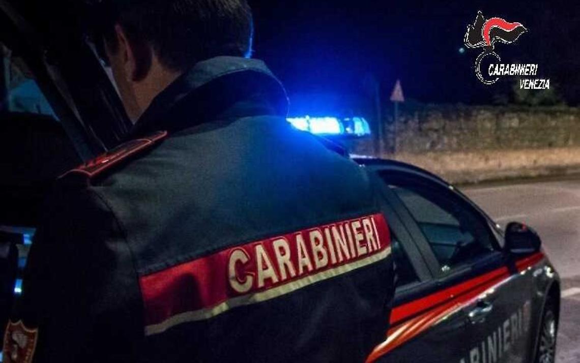 carabinieri-venezia-mestre-notte