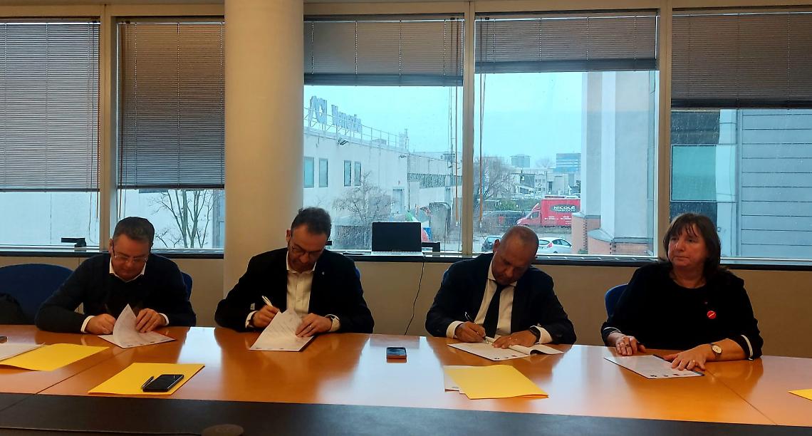 tavolo conferenza stampa_firma protocolloWBO