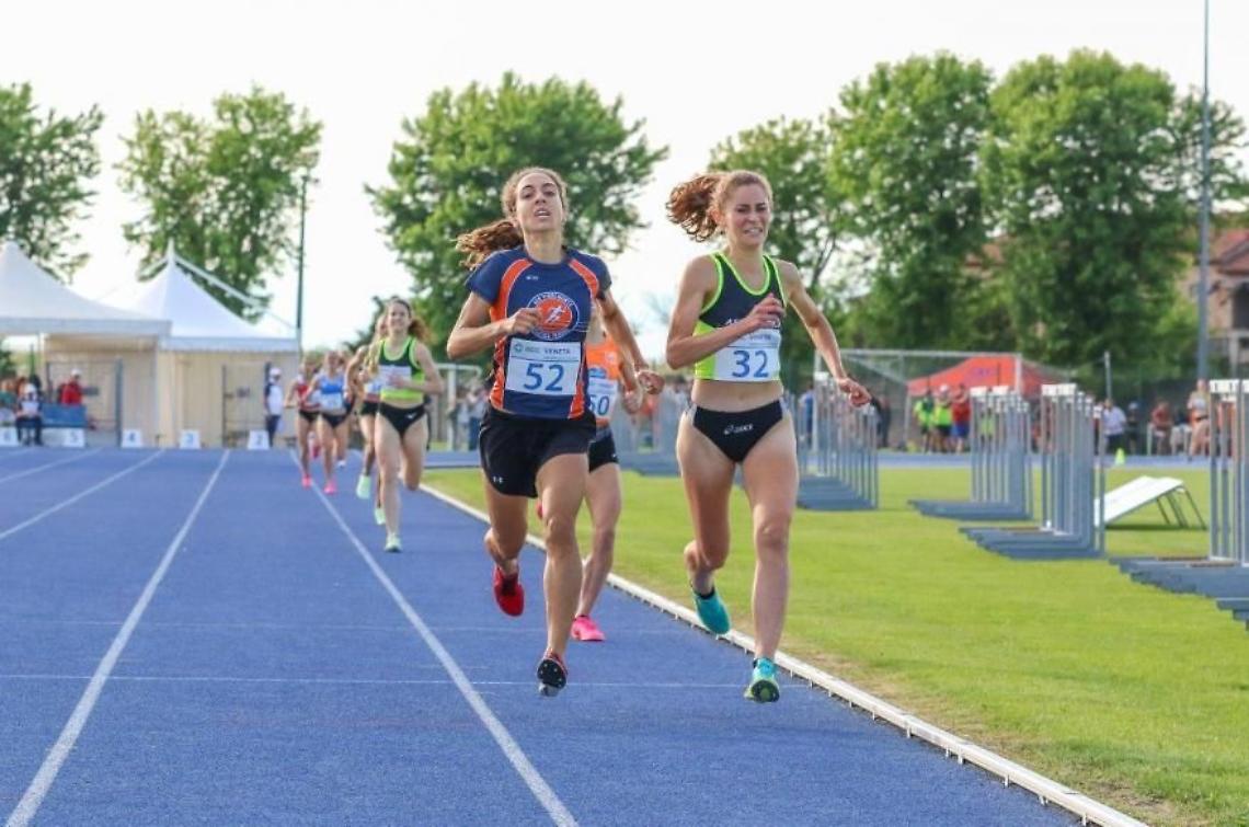 Moretton_Michela_a destra_Atleticamente Fidal Veneto_b.jpg-880x583