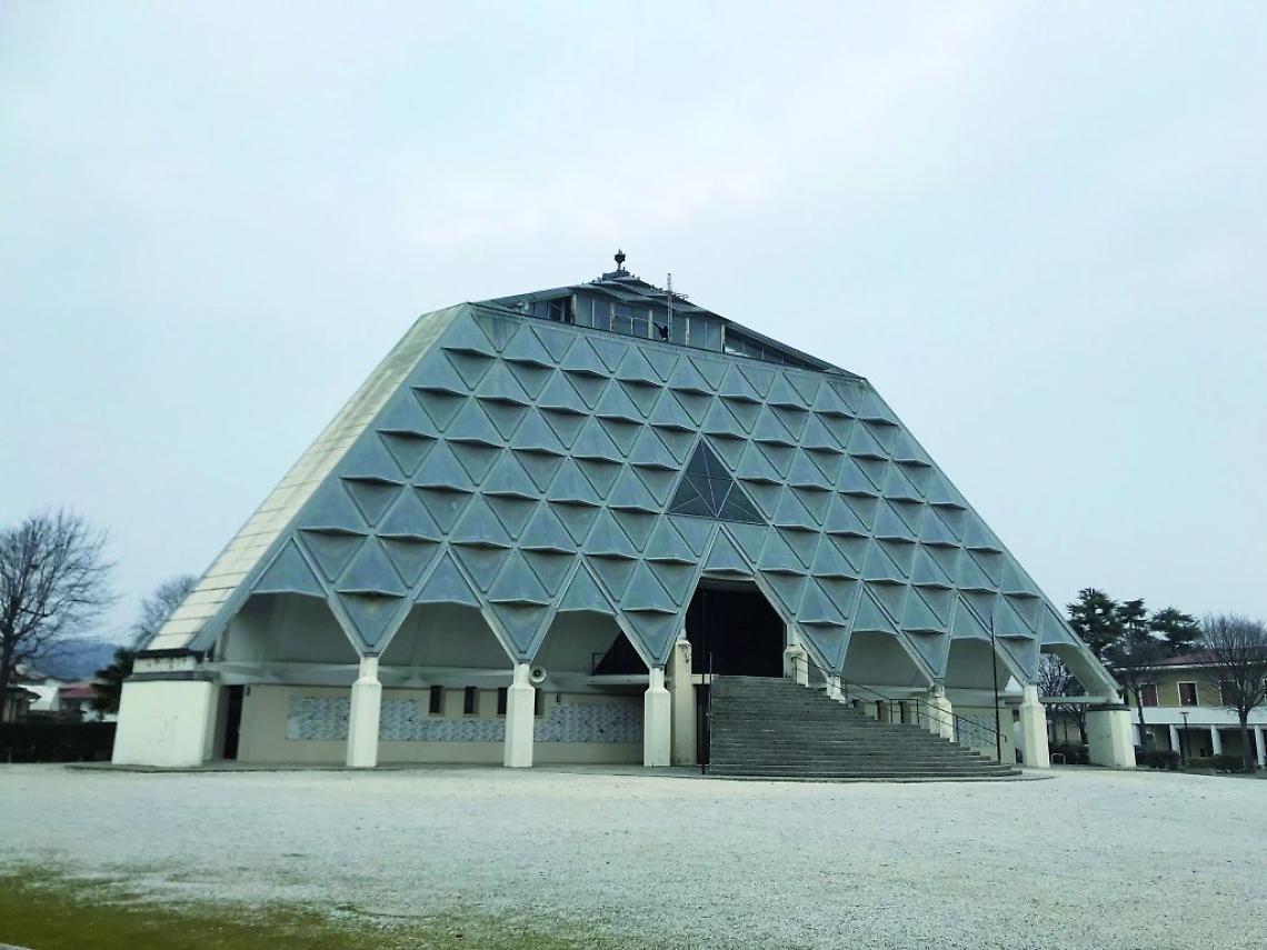 Tempio-Regina-Pacis-Giavera