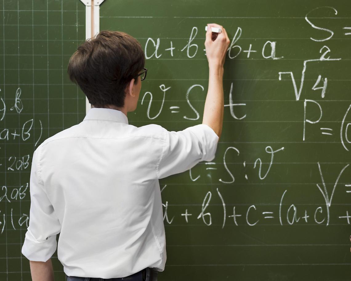 scuola stem matematica studente