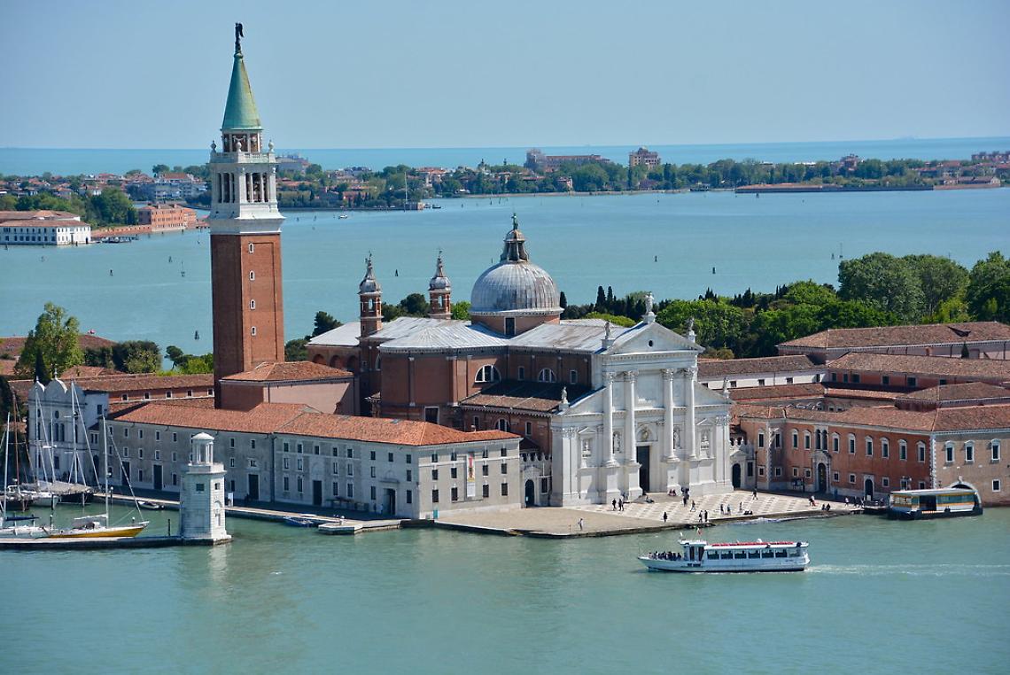 Venezia, al Tronchetto la nuova frontiera del turismo alberghiero: in laguna si arriva in auto