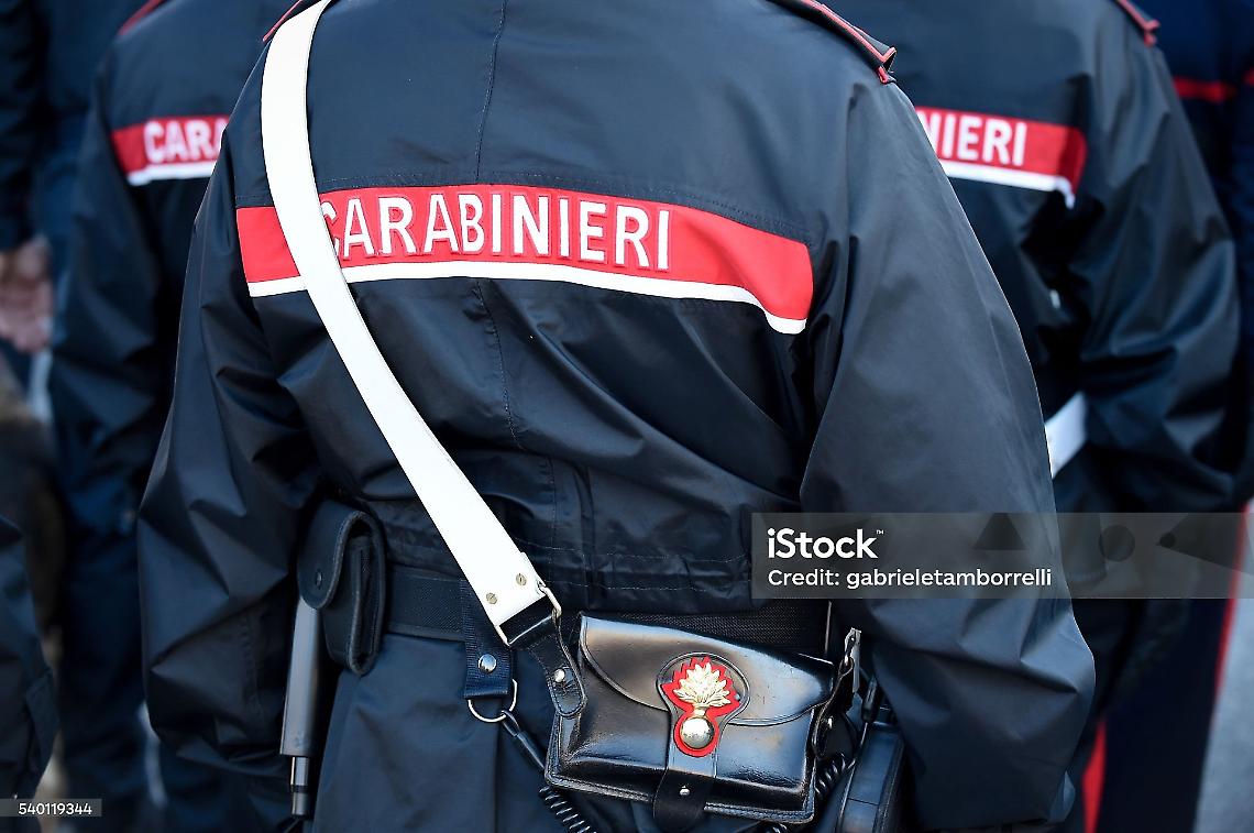 A torso nudo e armato di piccone: 23enne denunciato a Padova