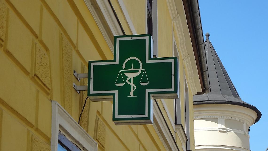Verona nella morsa del caldo: le farmacie in prima linea per aiutare i cittadini