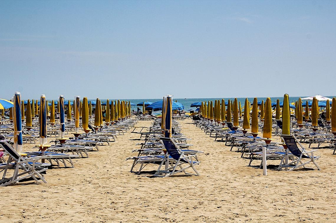 Jesolo: Il Turismo Riprende il Volo Dopo un Giugno Turbolento