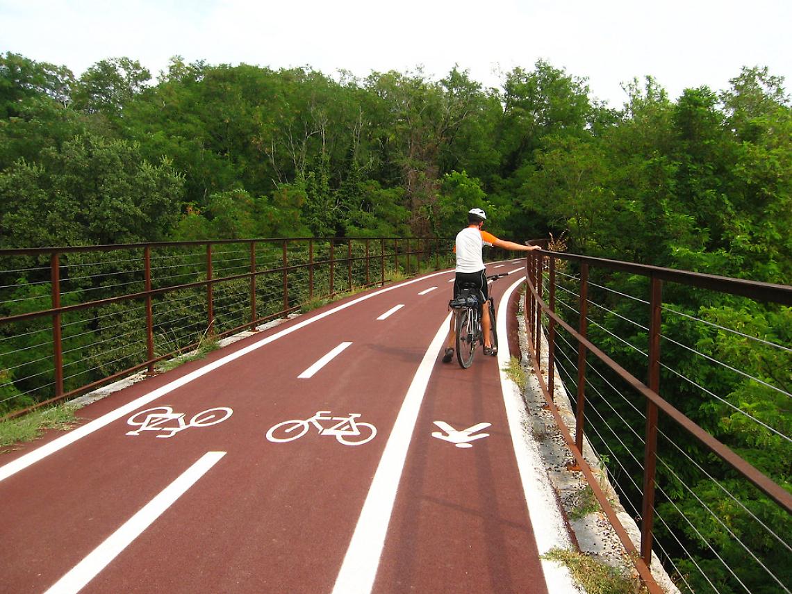 Dese, conclusa la manutenzione della passerella pedonale tra via Pialoi e la SP 40