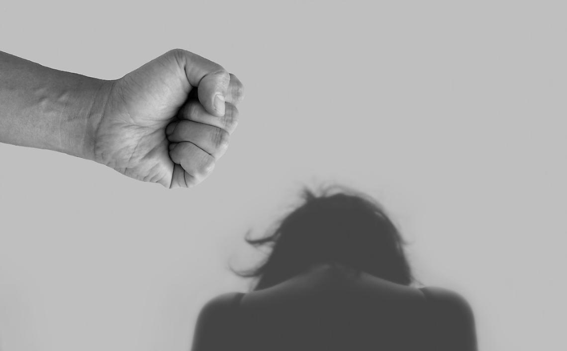 Omicidio di Vincenza Saracino: il marito dona i fondi al centro antiviolenza di Treviso