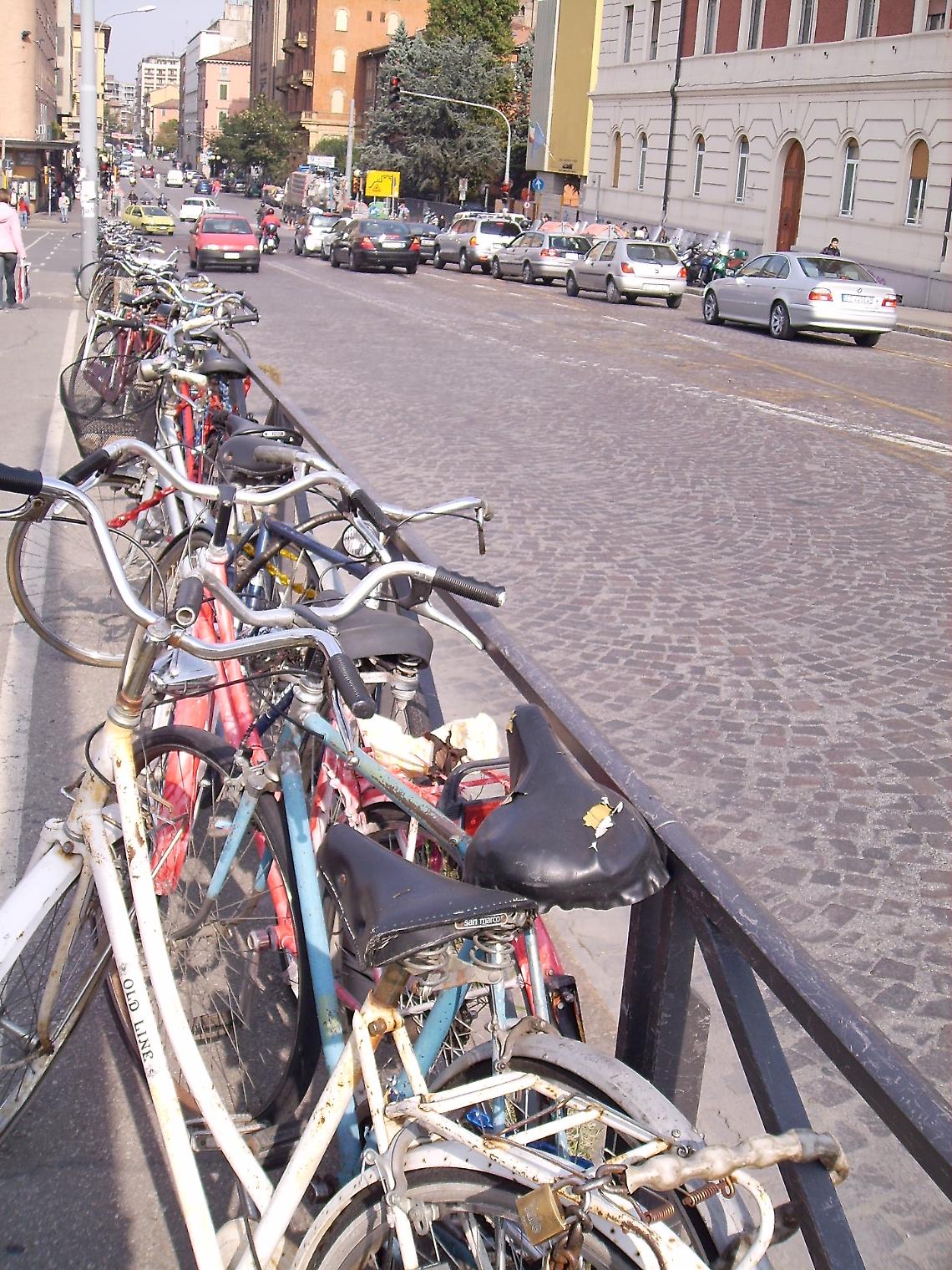 Furti di biciclette a Padova: un fenomeno in crescita che scoraggia la mobilità sostenibile