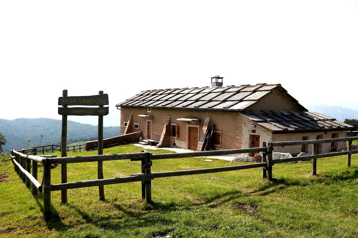 Le malghe della Lessinia: un viaggio tra natura e gastronomia