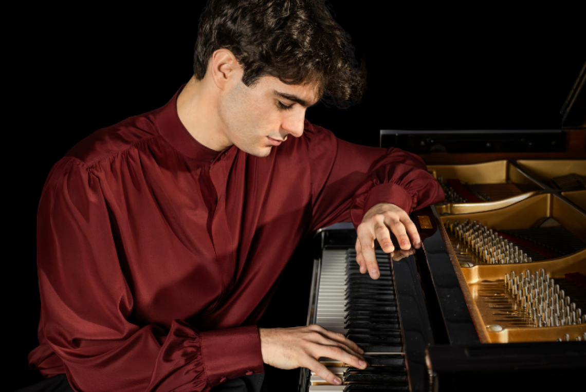 ELIA CECINO