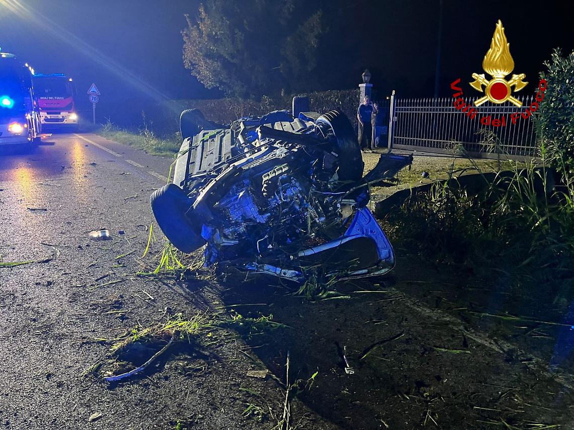 Notte tragica nel Veneziano: due giovani vite spezzate in incidenti stradali