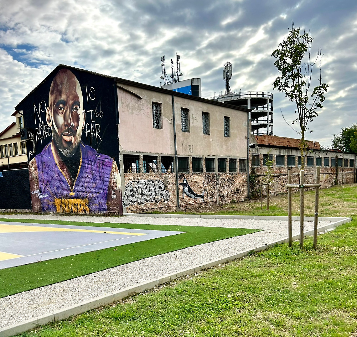 Padova, riaperta la piastra Kobe Bryant: nuovi spazi verdi e sicurezza rinnovata