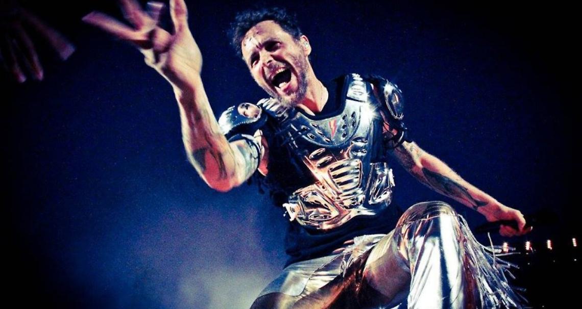 Jovanotti accende l’Arena: ecco come arrivare ai concerti con le navette speciali