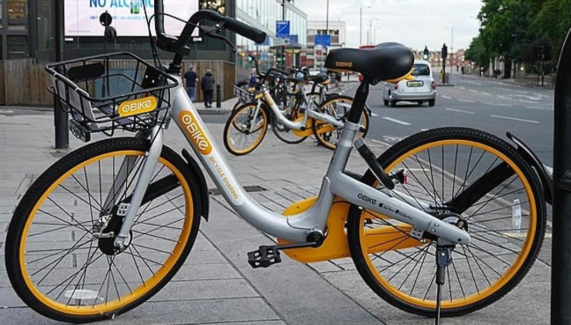 Treviso sperimenta la mobilità sostenibile: Piazza Duomo diventa pedonale per un giorno