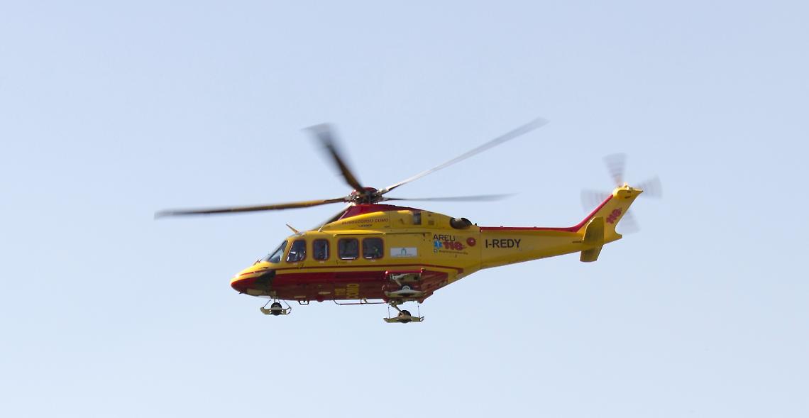 Incidente a San Fior: uomo ferito mentre taglia l'erba, soccorso in elicottero