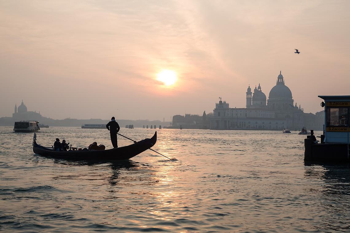 Venezia e la sfida dell’acqua alta: i residenti della Giudecca lanciano un appello