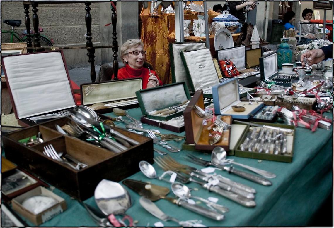 Caos a Villa Paola: mercato atteso per 100 persone ne accoglie 600, intervengono i carabinieri