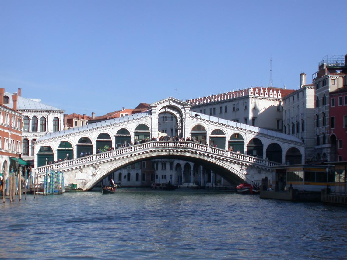 San Martino a Venezia: Tradizione, Dolci e Identità Culturale
