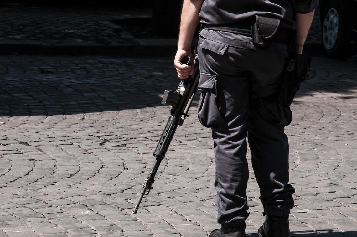 Inseguimento da Brivido tra San Polo e Mareno: Carabiniere Sfiora la Tragedia