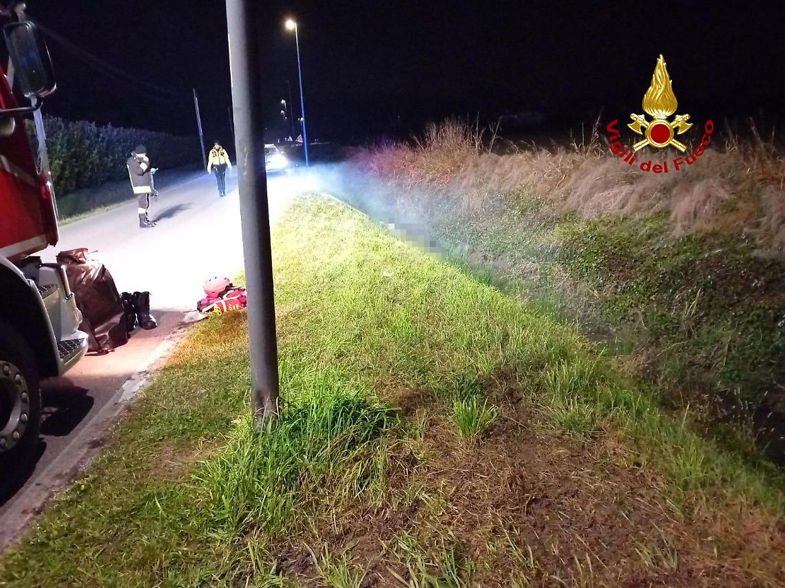 Quinto di Treviso: 63enne trovato morto in un fossato, indagini in corso