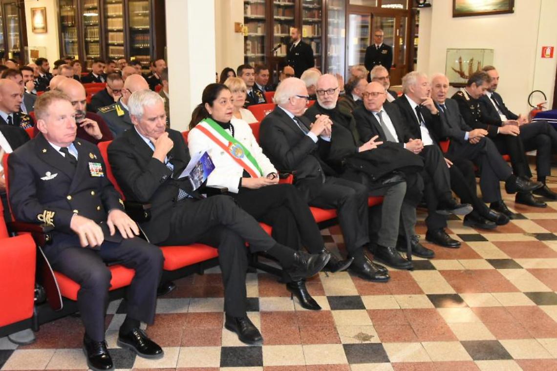 L'assessore Pesce alla cerimonia