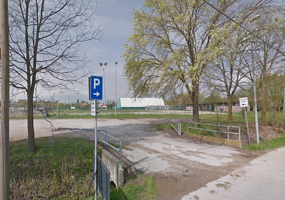 Nuovo parcheggio agli impianti sportivi