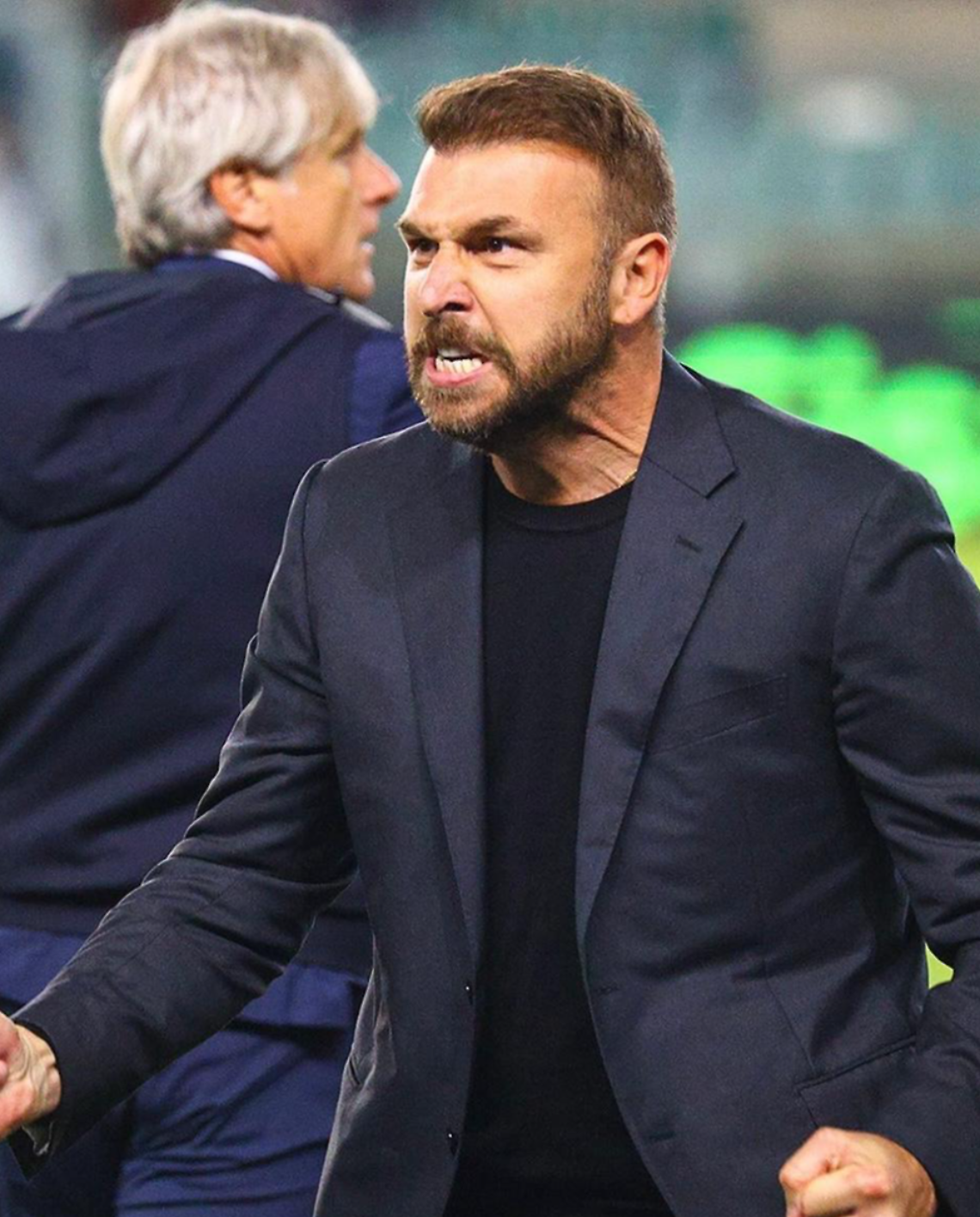 Il Verona cerca la reazione d'orgoglio: Zanetti carica i suoi per la sfida contro il Cagliari