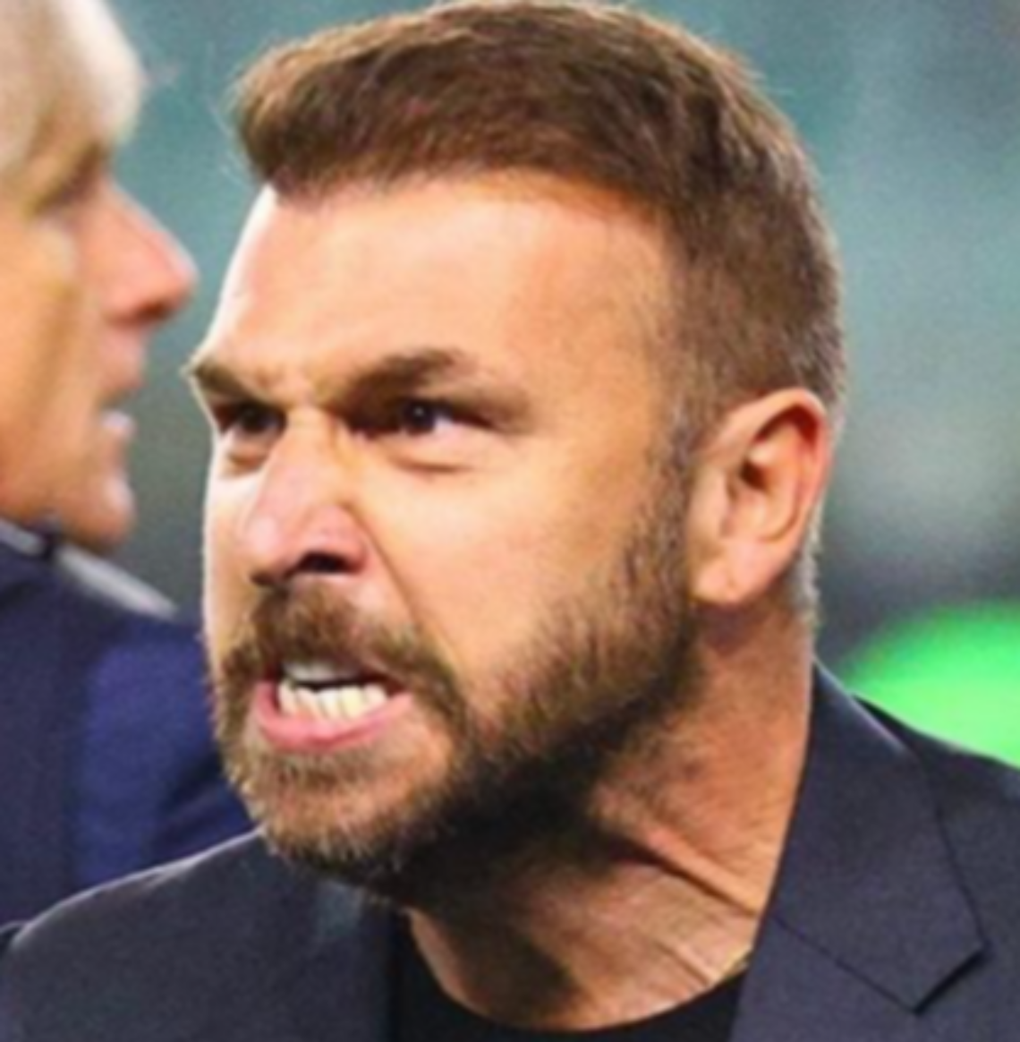 Il Verona cerca la reazione d'orgoglio: Zanetti carica i suoi per la sfida contro il Cagliari