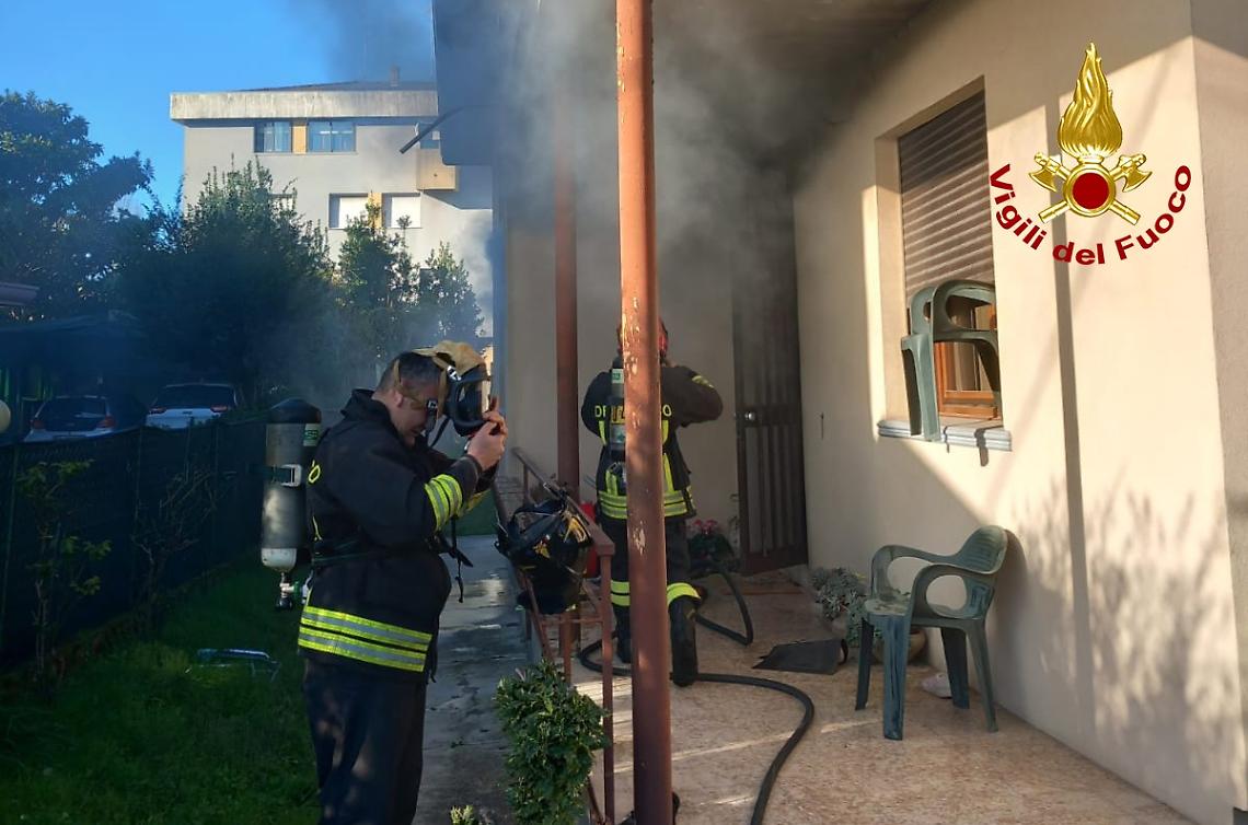 Jesolo, incendio di un’abitazione: deceduto un uomo