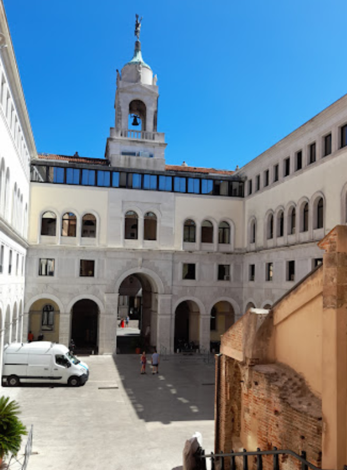 palazzo moroni