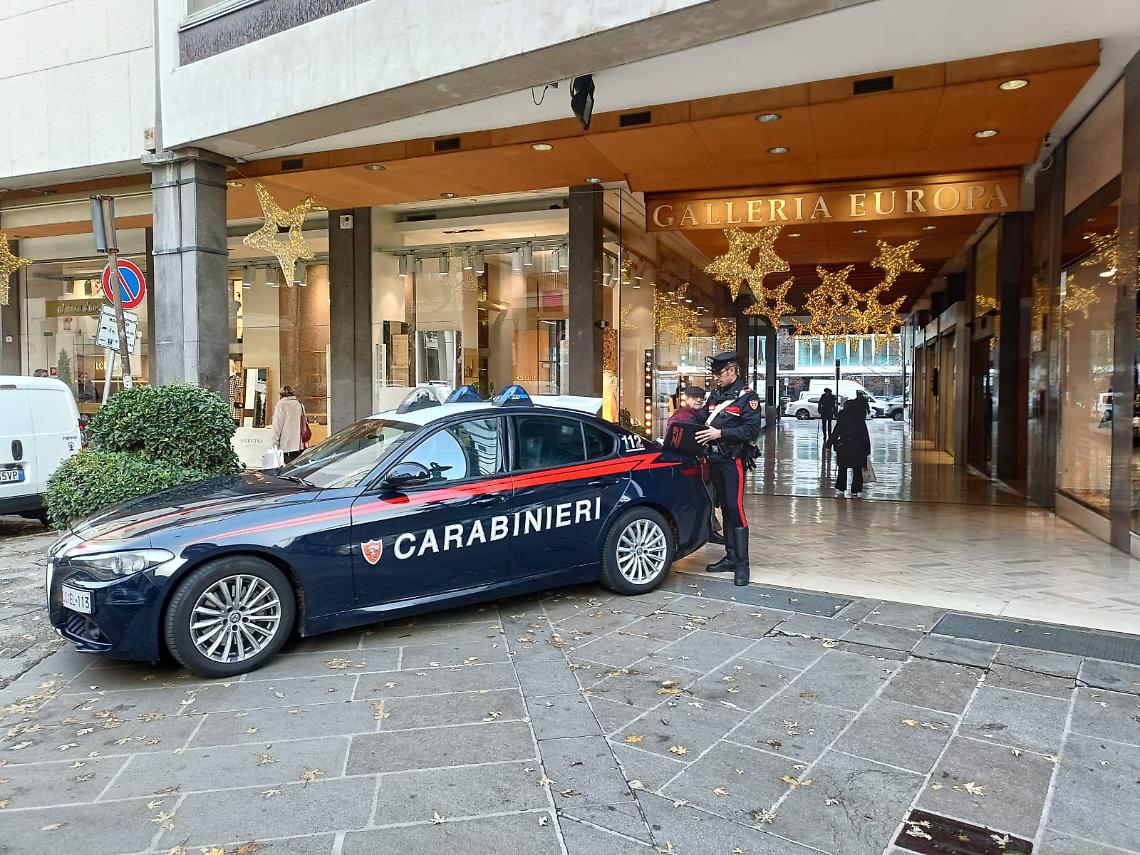 Vicenza: coppia di ladri incastrata da un telefono smarrito durante il furto