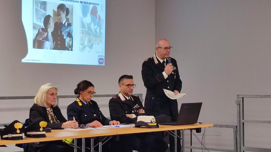 Prevenire i furti in abitazione e le truffe agli anziani: gli incontri dei Carabinieri con la cittadinanza
