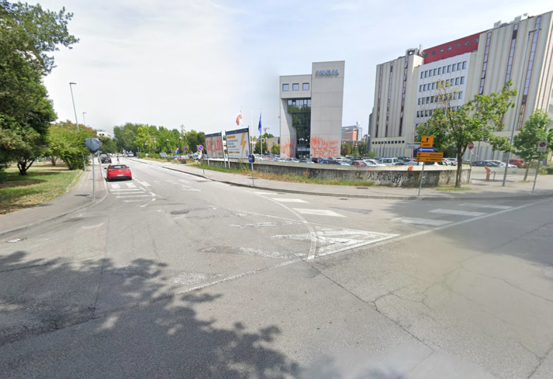 L'incrocio tra via Trieste e via Nancy, dove è avvenuto il fatto